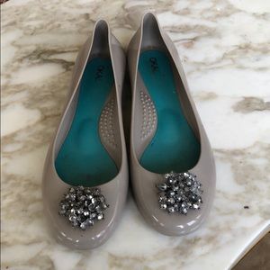 Oka jelly flats— size 11